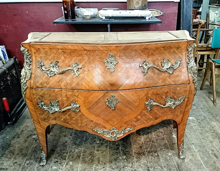 COMMODE LOUIS XV AVANT & APRÈS RESTAURATION